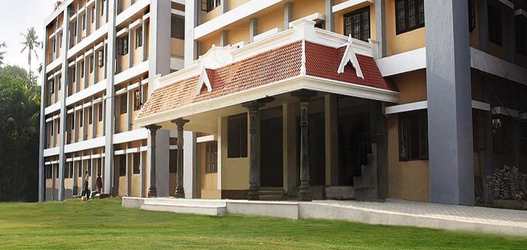 Amrita School of Dentistry Kochi Building photo 1